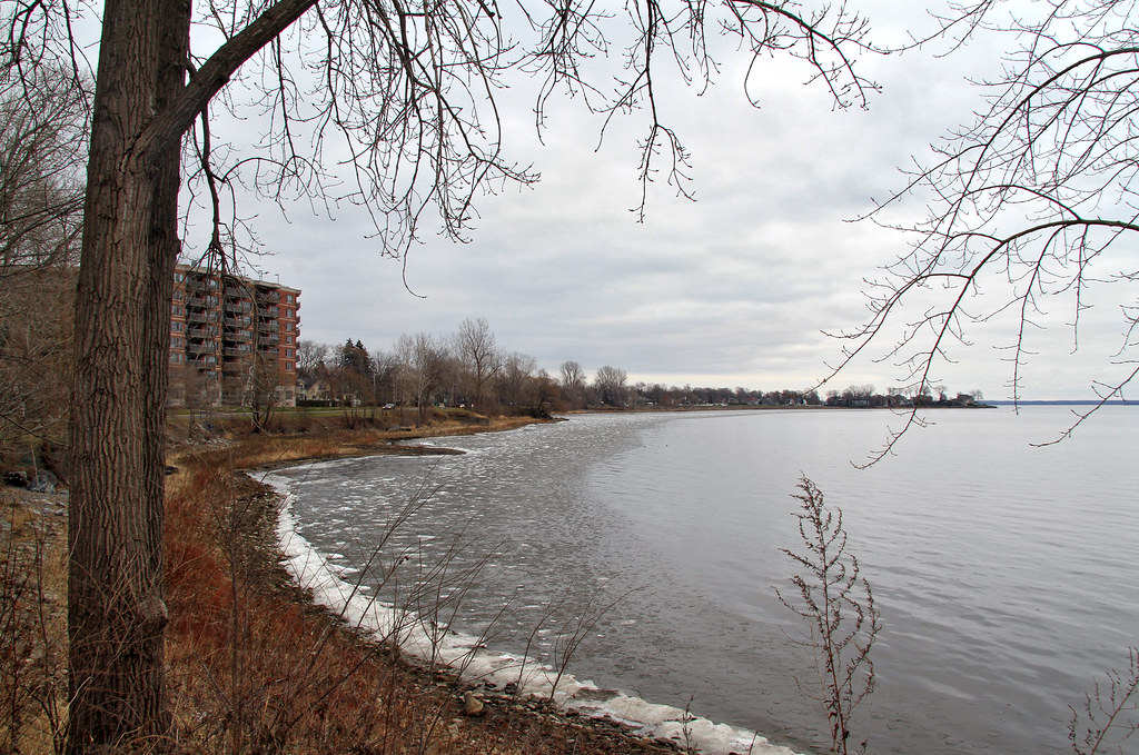 Vue sur la baie de Valois (PointeClaire) Photo Denis Tr… Flickr