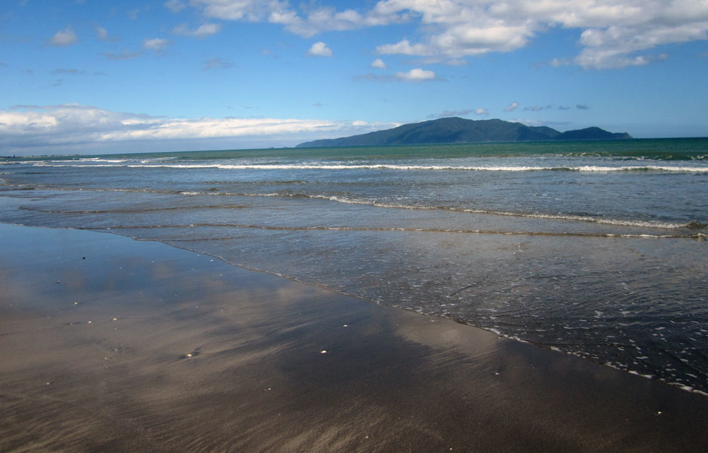 Peka Peka Beach quillshadow Flickr
