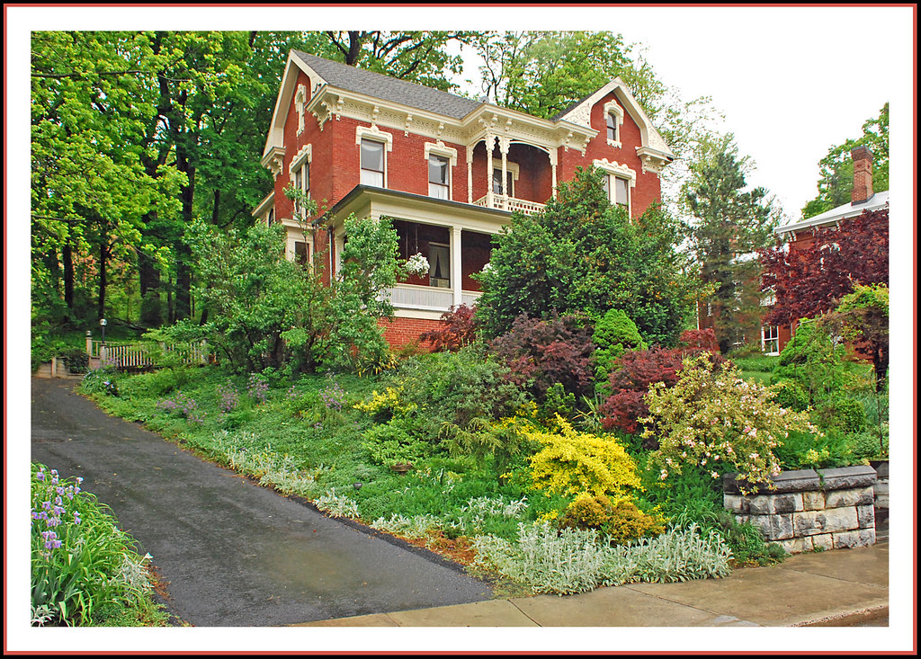 Elegance on Staunton's Gospel Hill a photo on Flickriver