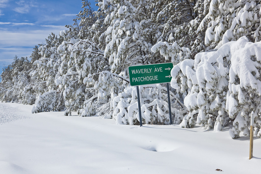 Along Woodside Ave in Holtsville, New York Anthony Quintano Flickr