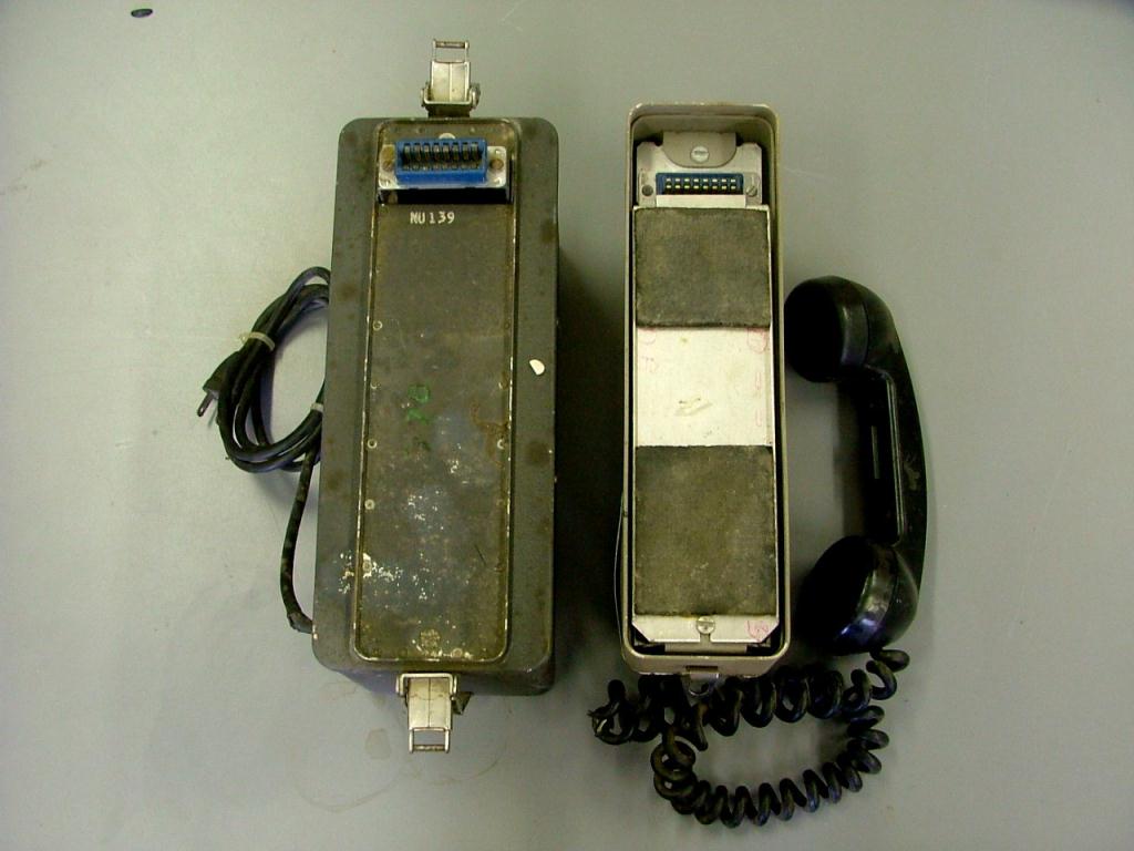 Motorola H1216 Handie Talkie with Power Supply (NU139) … Flickr