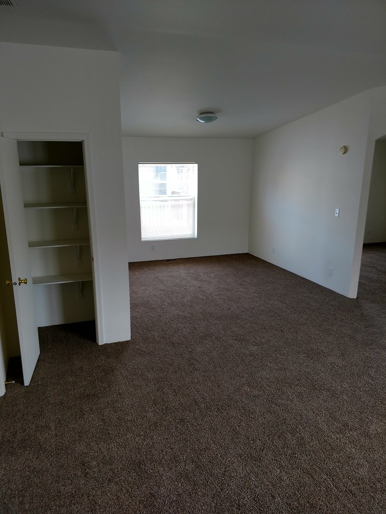 IMG_20180329_121113472_HDR Cheney Real Estate Management Flickr