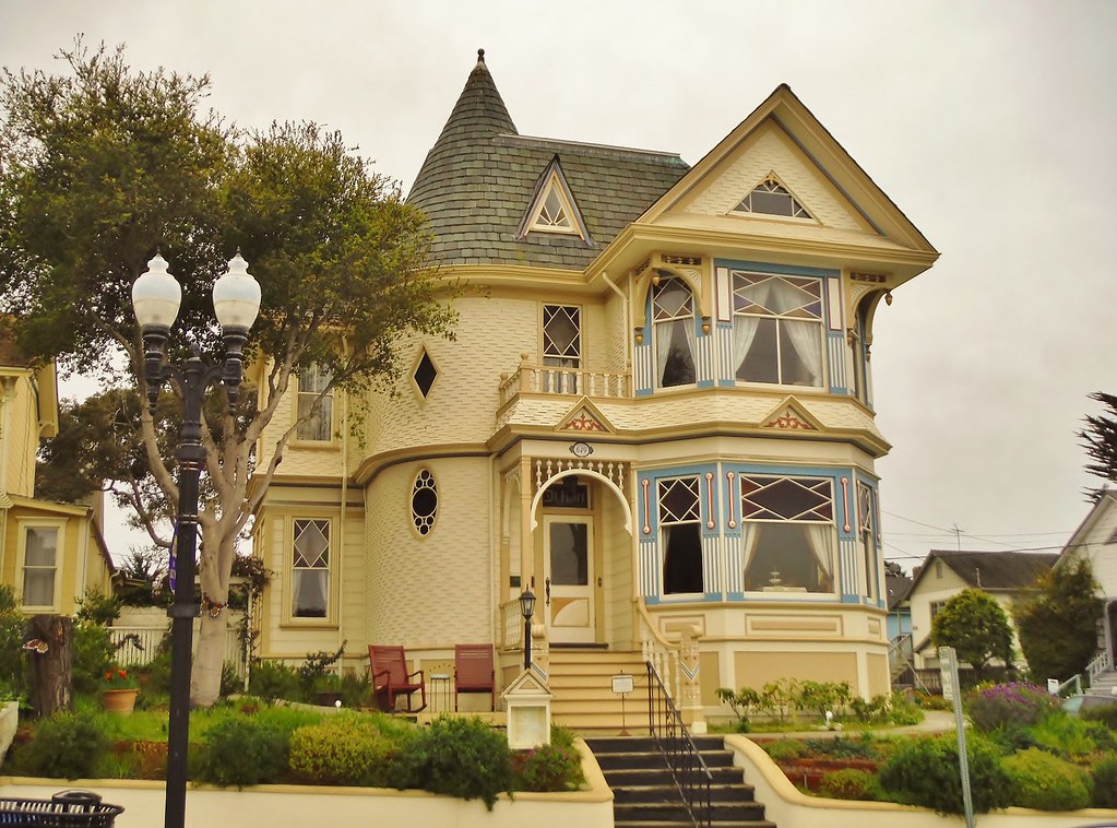 Pacific Grove, CA The Hart House/The White Hart Tea Room 6… Flickr