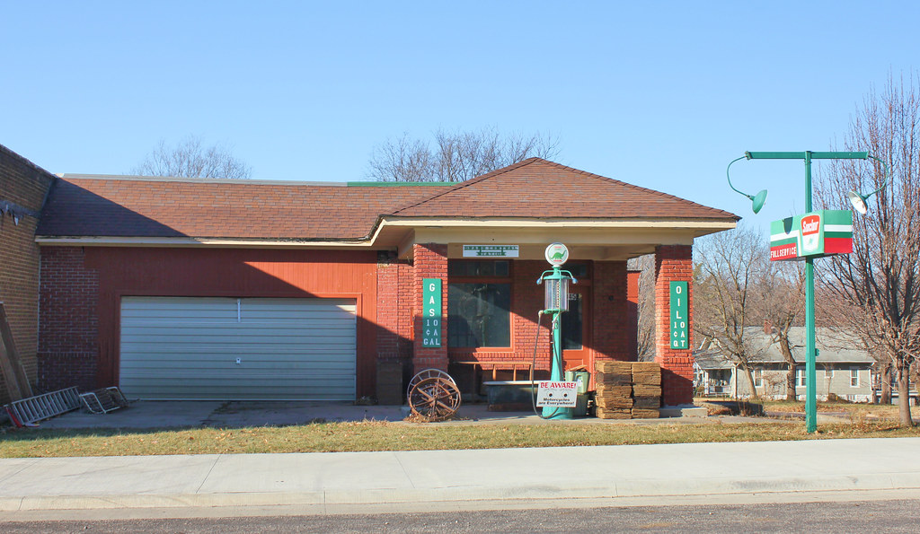 Gas Station Horton, KS Tom McLaughlin Flickr