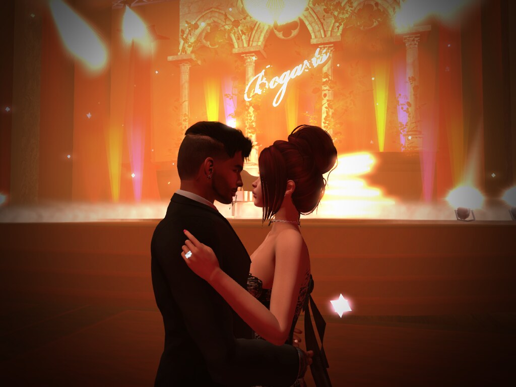 Untitled Visit this location at Bogarts Jazz Club & The Ga… Flickr