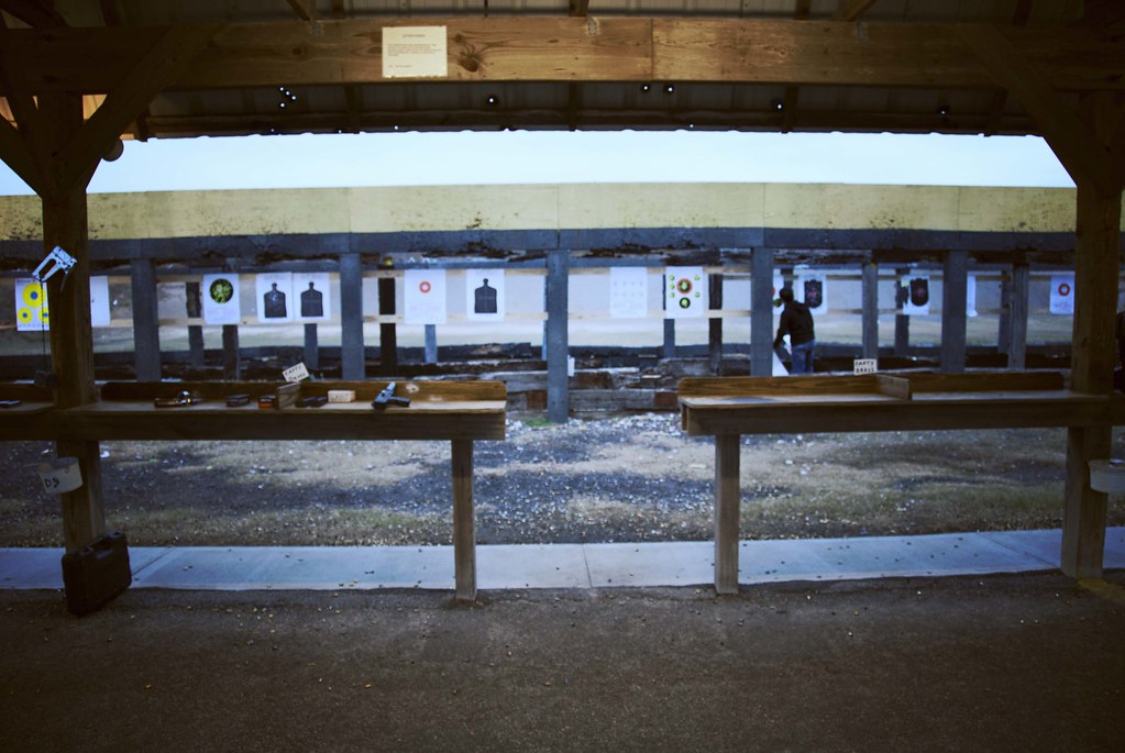 Shooting range At a shooting range in Houston, Texas Ida Meyer Flickr