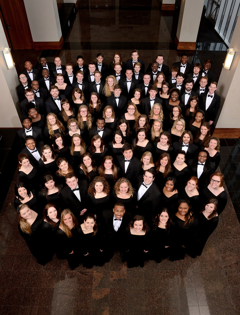 Week in Photos 14 University Chorus members gather for t… Flickr