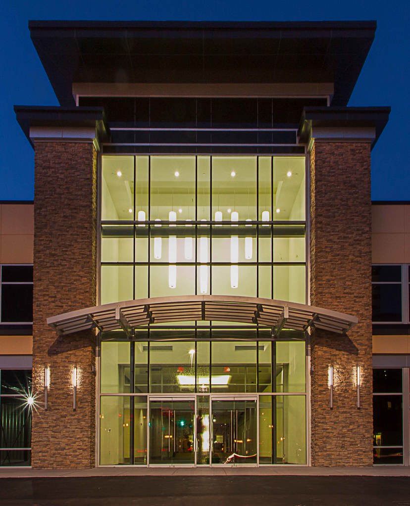 pembroke mall8258.jpg Dennis True Flickr