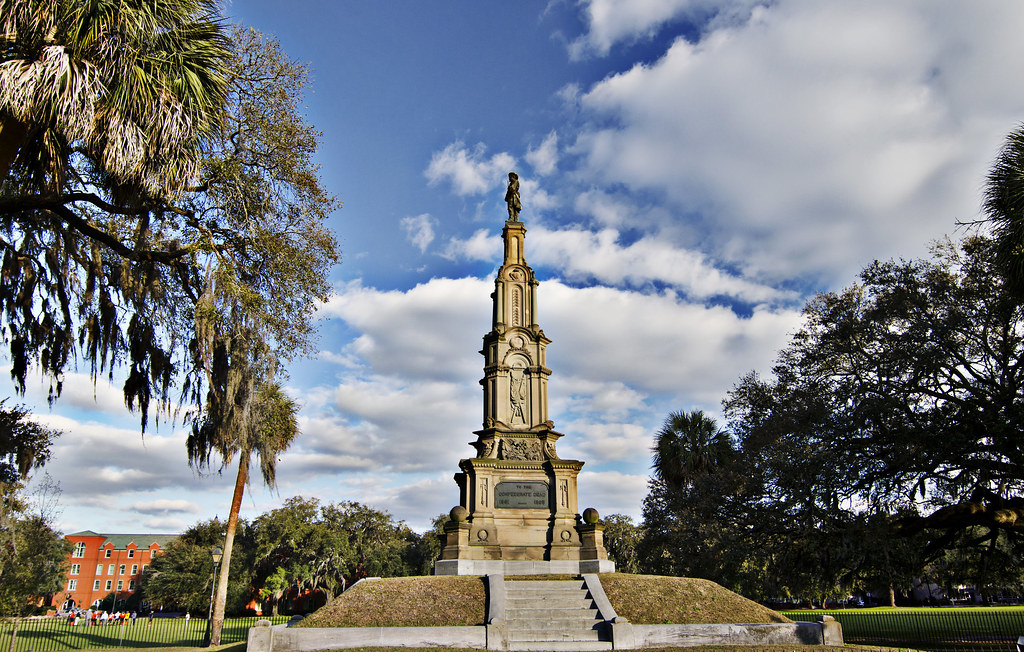 The Confederate Memorial (Forsyth Park) Standing in the mi… Flickr