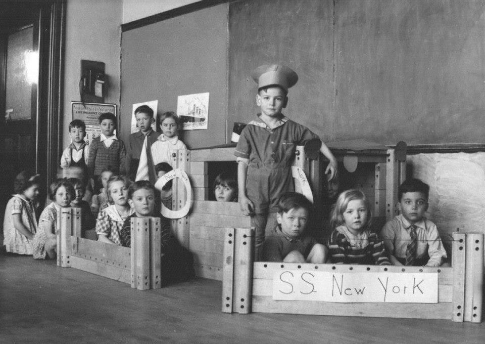 RIVER ROUGE Ann Visger School (1938) Presumably a "promot… Flickr