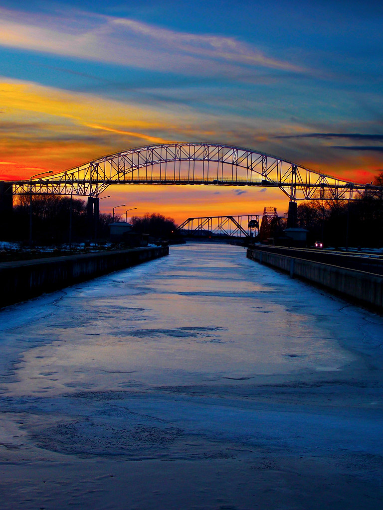 bridge edit2 International Bridge, Sault Ste Marie, Ontari… Flickr