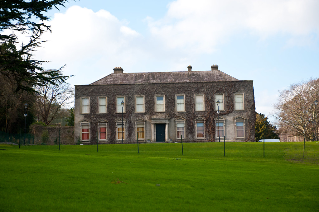 Cabinteely House Cabinteely House is an 18thcentury count… Flickr