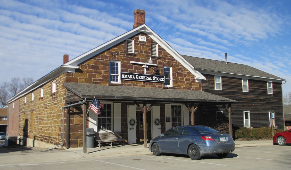 Amana General Store (Amana, Iowa) Amana is located in nort… Flickr