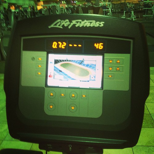 My alarm didn't go off!!! I'll be a half hour late everywh… Flickr