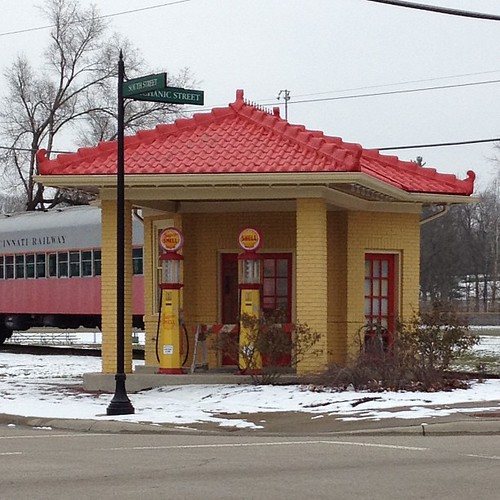 antique gas station lebanon, ohio Heather Jones Flickr