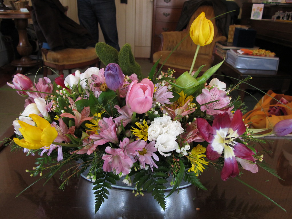 34230 Birthday Flower Arrangement For Mom 2013 Birthday Gi… Flickr