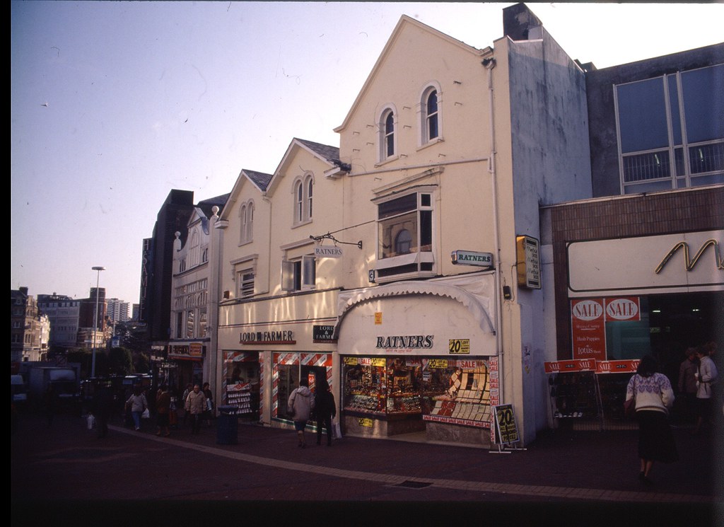 34 / 36 / 38 / 40 COMMERCIAL RD. BOURNEMOUTH. DORSET. 1991… Flickr