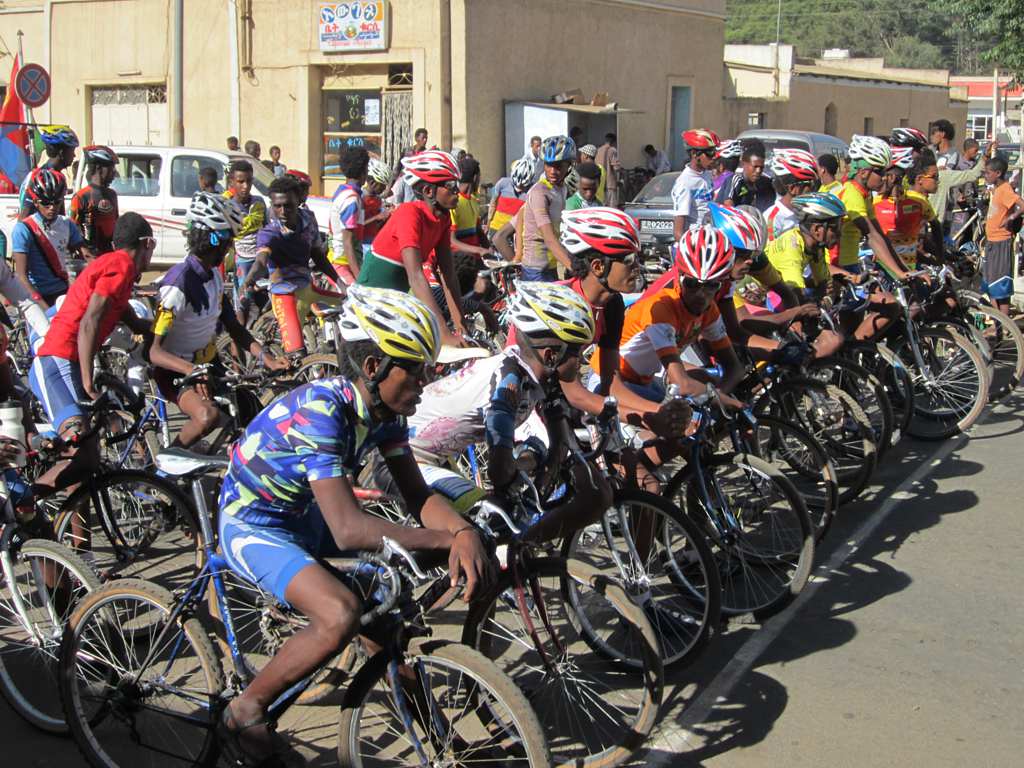 Bicycle Race Awaiting the signal to begin a bicycle race i… Flickr