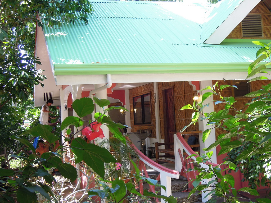 DSCN1530 Camiguin ,Bungalow for rent Cottage , TV ,6 Bett … Flickr