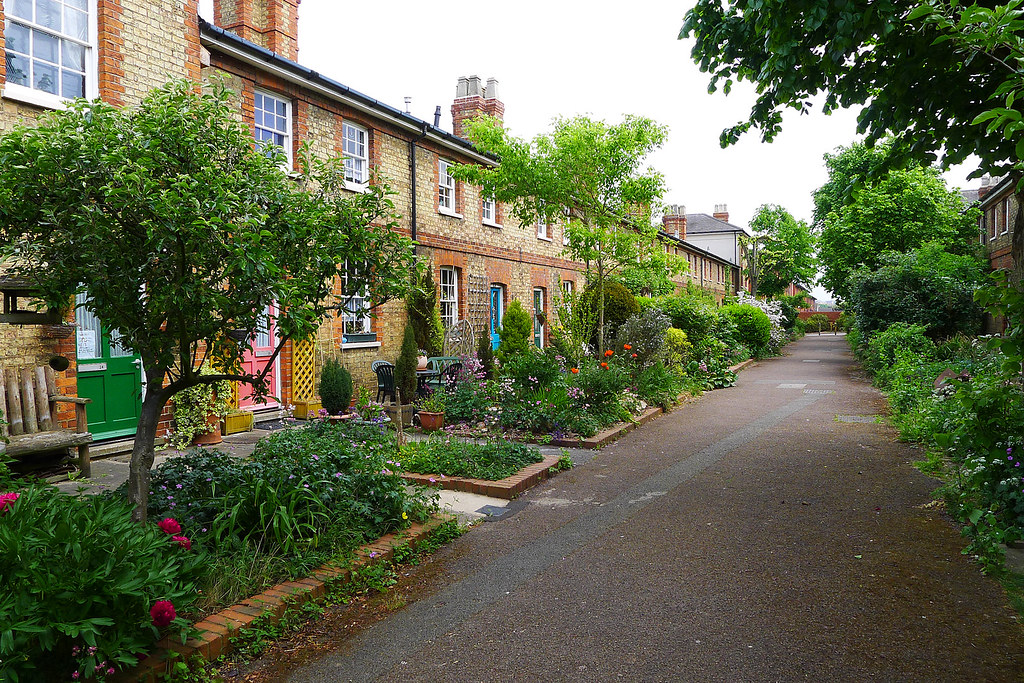 Spencer Street All these houses are owned by the Rainbow H… Flickr