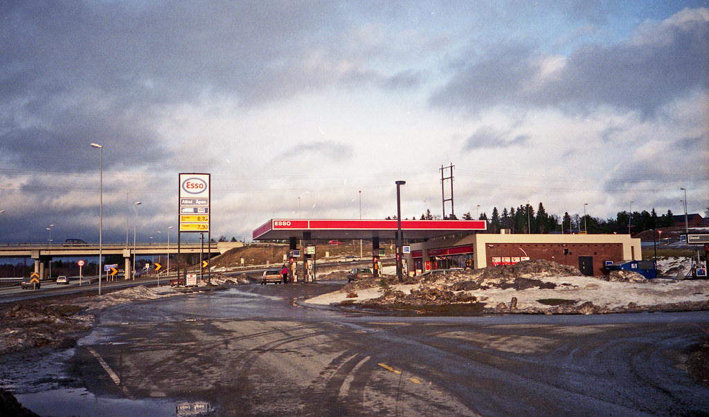 Esso Sandmoen Servicesenter (1998) Format Fotonegativ Fil… Flickr
