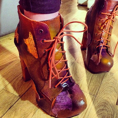 Just met the amazing Valerie Star, hairstylist and makeup … Flickr