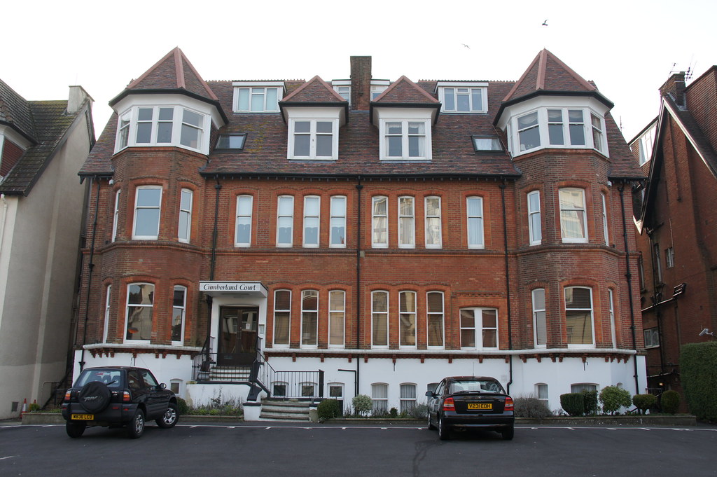 Cumberland Court (Freedom Hall, Loughtonhurst, Food Reform Guest House