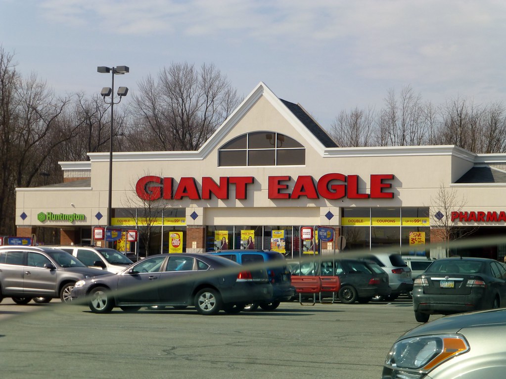 Giant Eagle in Macedonia, Ohio The Crossings at Golden Lin… Flickr