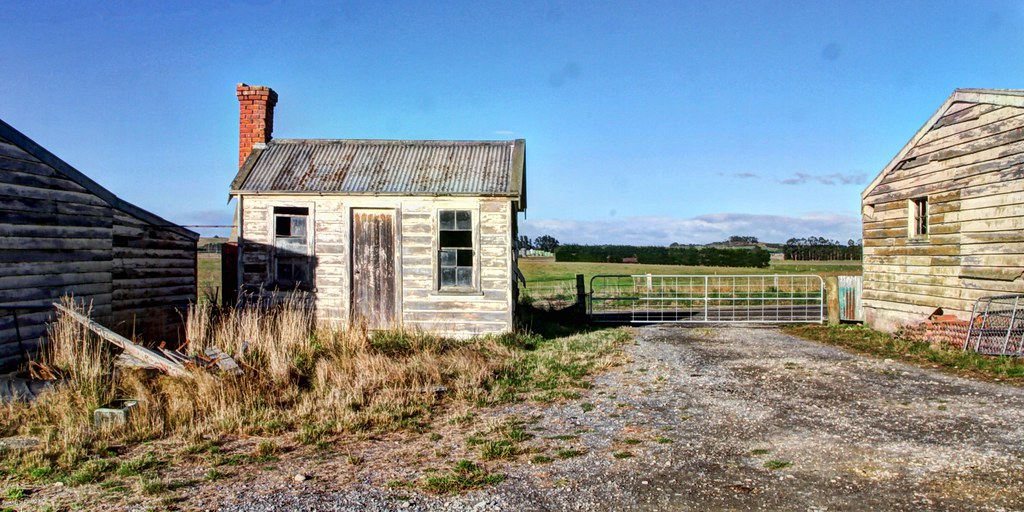 Old house, Milton, Otago, New Zealand I called in this mor… Flickr