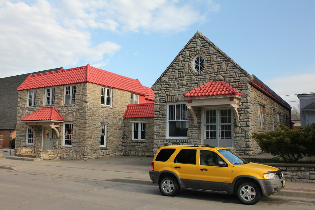 Hope Funeral Home Excelsior Springs, MO Tom McLaughlin Flickr