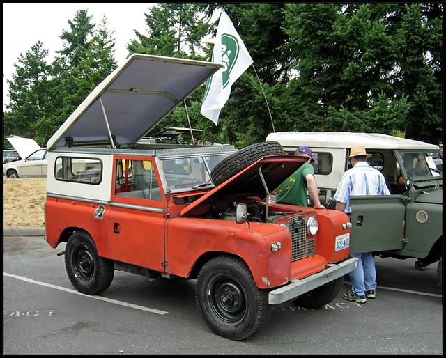 Land Rover SeriesII 88 PopTop Here's another view of t… Flickr