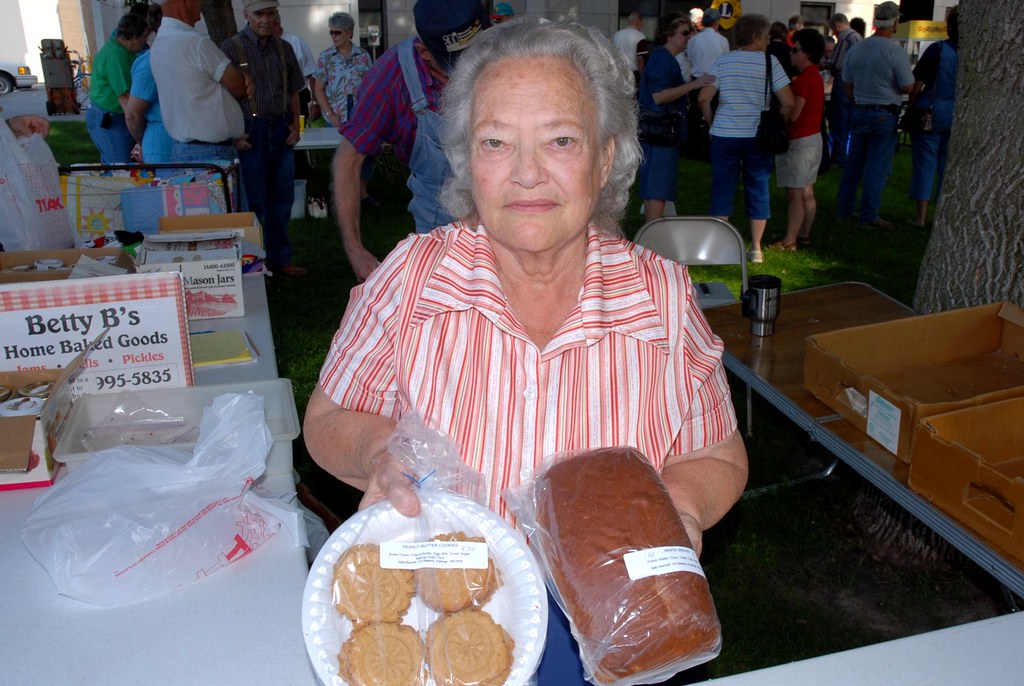 Day Six Fourth Stop Holdrege, Farmers Market This lovely … Flickr