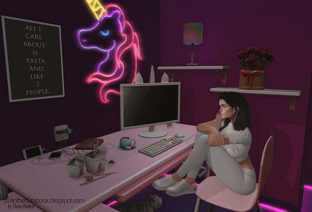 Only a masochist could ever love such a narcissist. Flickr