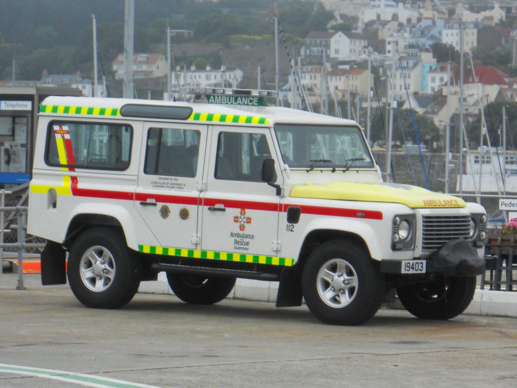 Guernsey Ambulance and Rescue Service (19403) Land Rover D