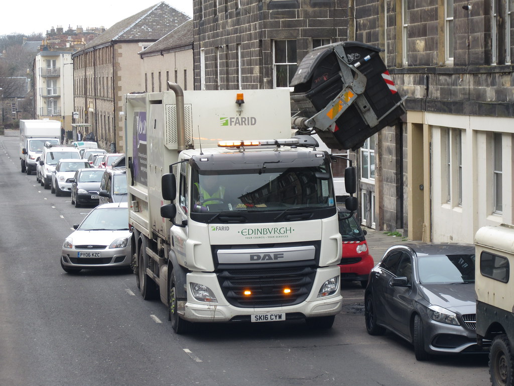 Edinburgh Council SK16CYW Operated by Edinburgh Council U… Flickr