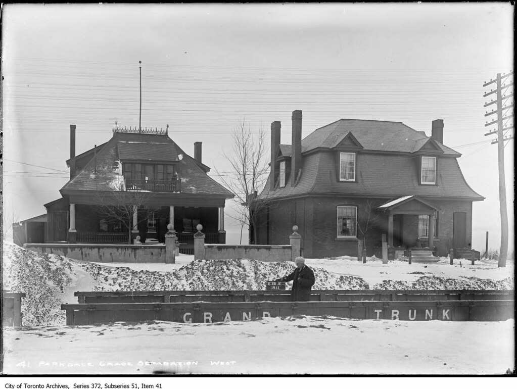 27 29 Cliff Road, looking south from west of Dowling Ave… Flickr