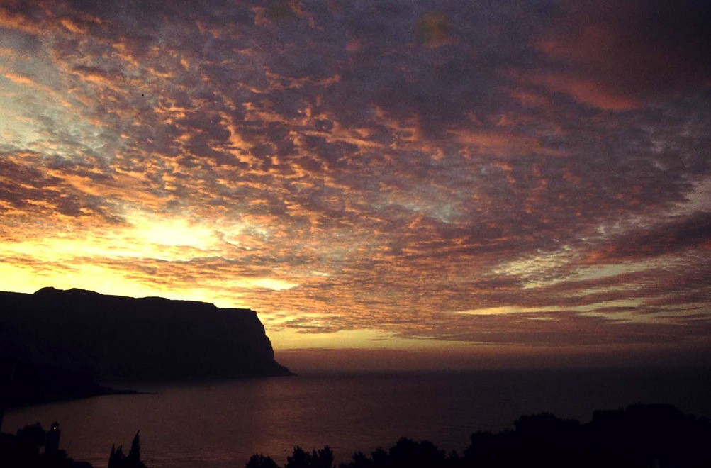 Cap Canaille sunrise Cassis France Le cap Canaille