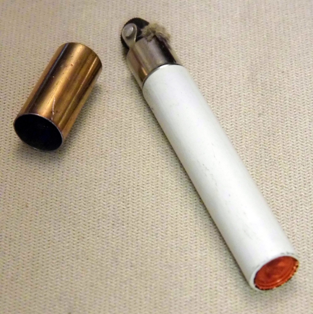 Vintage "CigaretteShaped" 1950s Cigarette Lighter by Zell… Flickr
