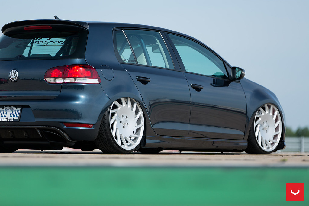 VW Mk6 GTI R36 on Vossen VLE1 Wheels © Vossen Wheels 2016 1019 a