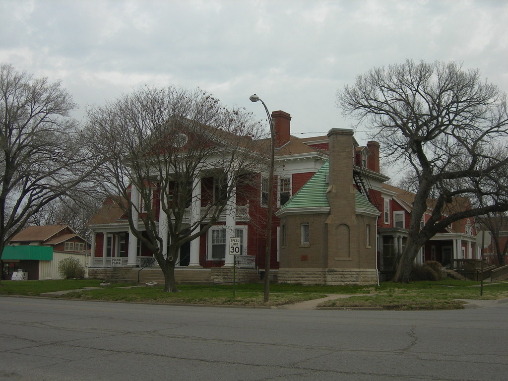 The Plumb Place Emporia, Kansas Constructed in 1895 by inc… Flickr