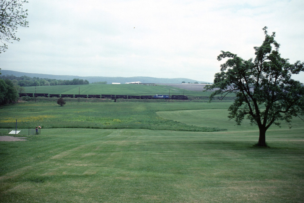 Port Murray, NJ, near Rockport Road. Westbound Train. Flickr