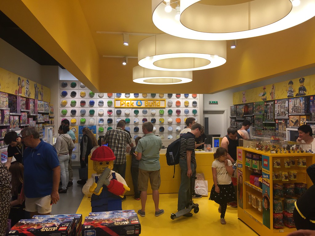 LEGO Stores Westfield London, Westfield Stratford, Toys … Flickr