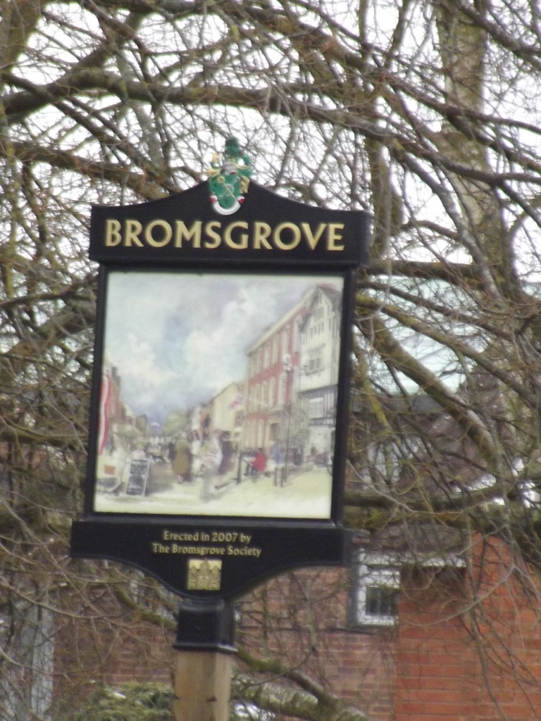 New Road, Bromsgrove sign The Bromsgrove Society a photo on