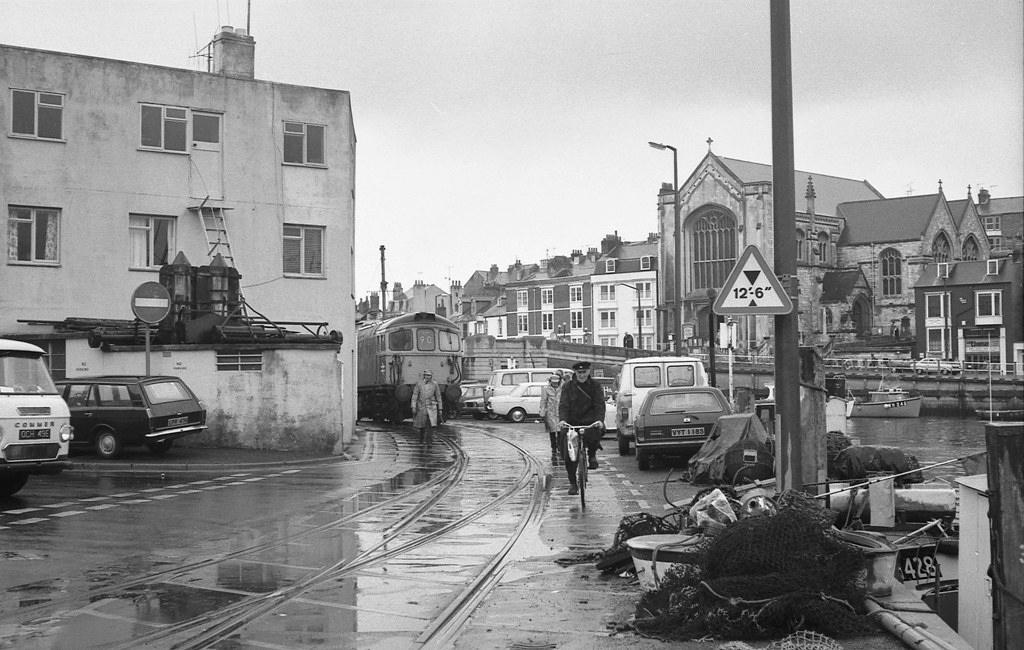 Weymouth Boat Train 1980 (1) Any visit to Weymouth had to … Flickr