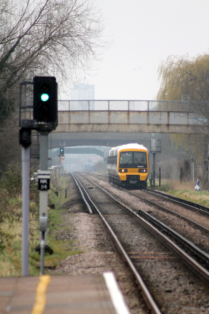 465 045 2L44 1439 Charing Cross Gillingham approaches Ab… Flickr