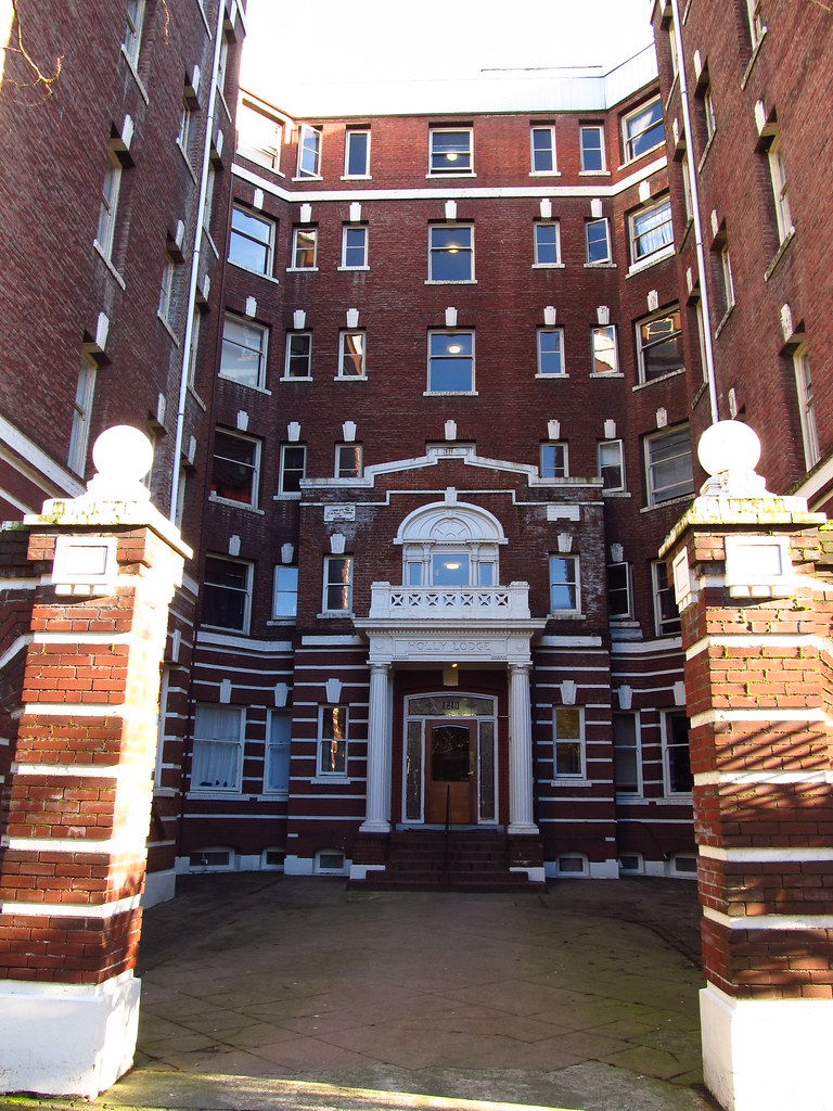 Vancouver, British Columbia Holly Lodge is a beautiful Her… Flickr