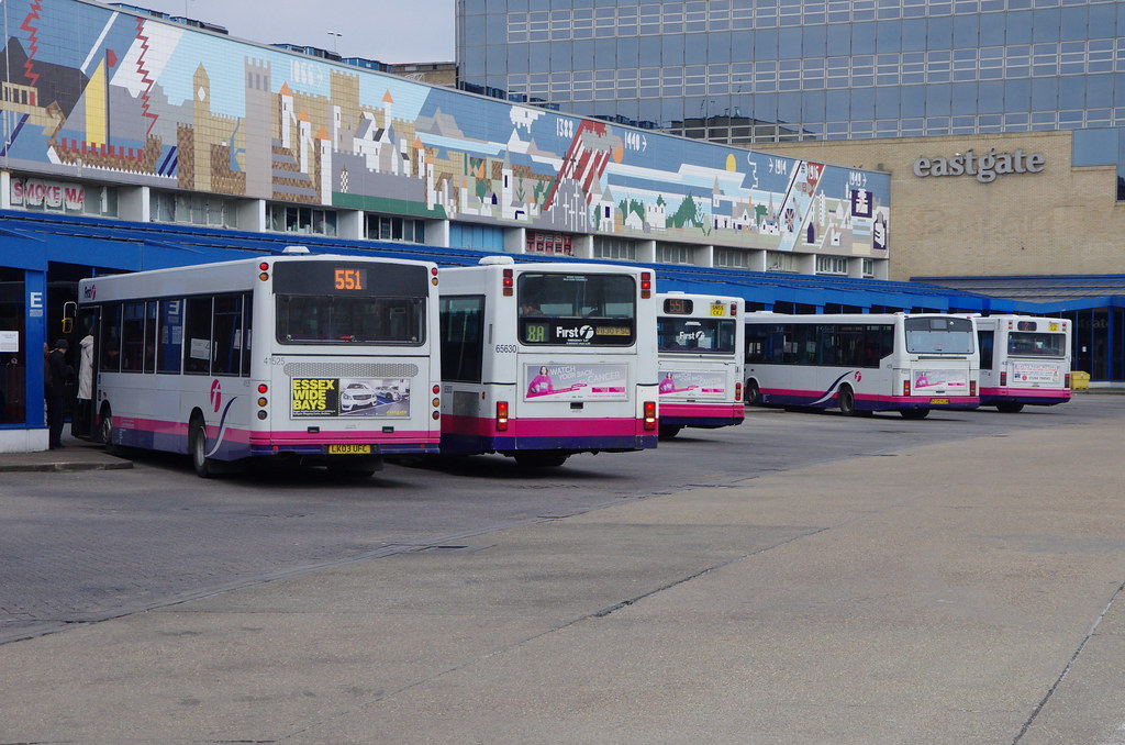 Basildon Bus Station general view with Dart on route 551, … Flickr