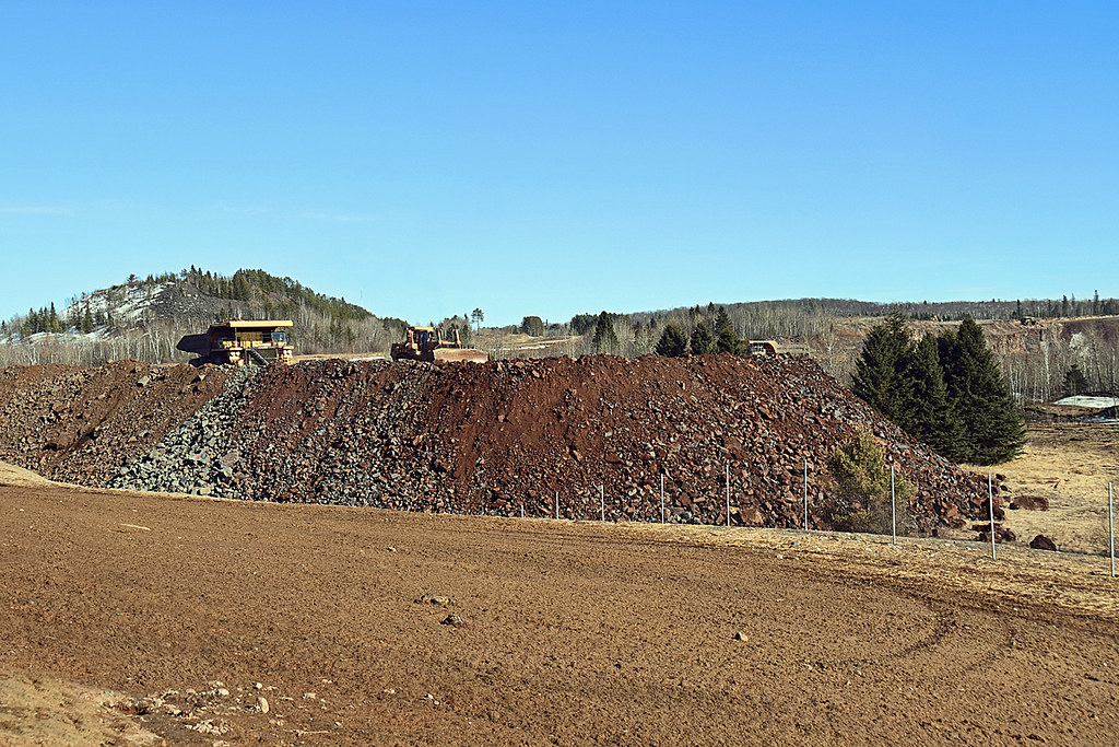 04192018 Top and Bottom United Taconite works on strippi… Flickr
