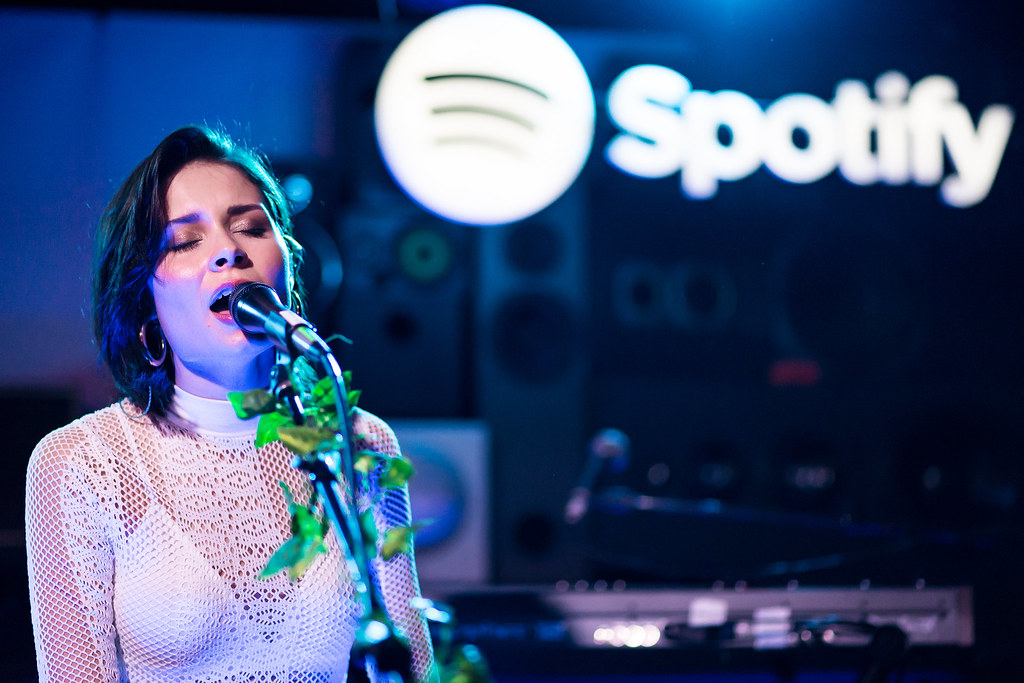 Louder Together 03/24/2018 39 Nina Nesbitt, Charlotte Law… Flickr