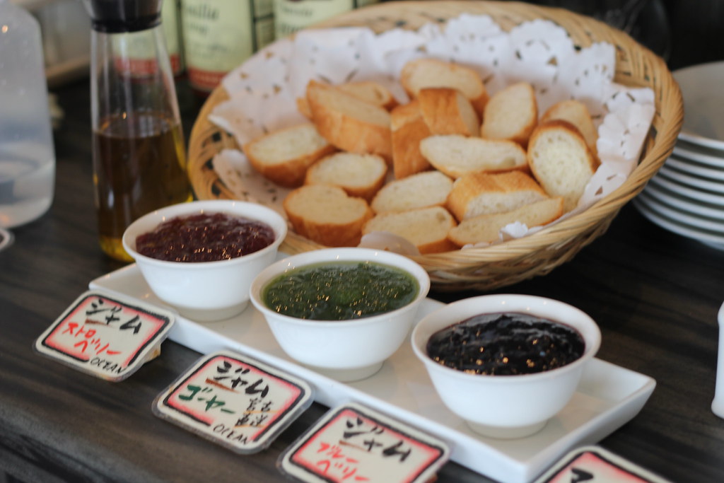 こだわりのジャム ホテルオーシャンの朝食 沖縄の素材のこだわったジャムをご用意致しております。 Takashi Yamada Flickr